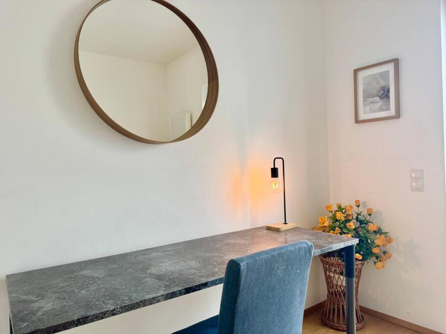 130 M2 4 Bedroom With Balcony & Free Parking Apartment Wien