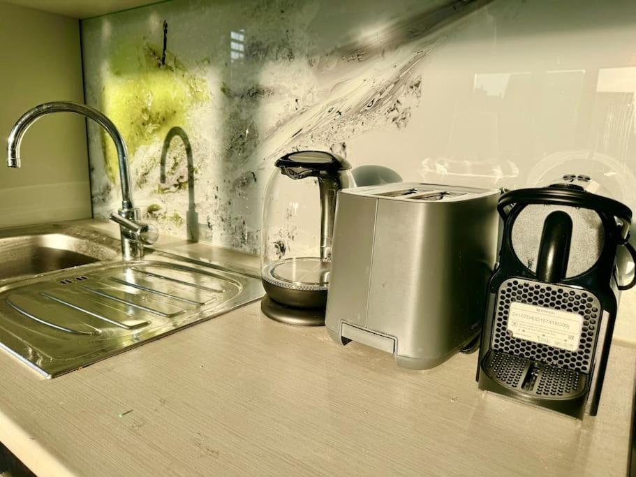 Apartment 130 M2 4 Bedroom With Balcony & Free Parking Wien